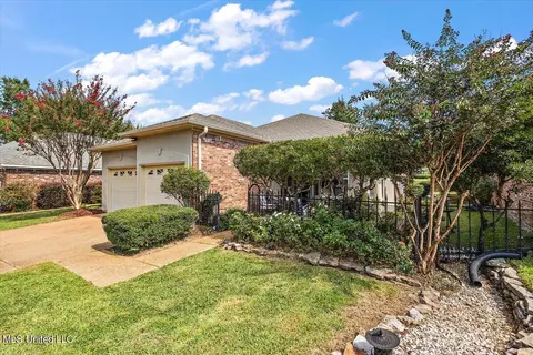 104 Courtyards Dr, Pearl, MS 39208 photo 3
