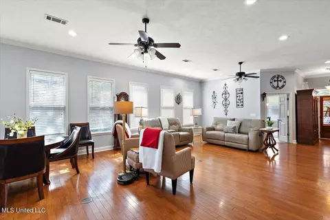 104 Courtyards Dr, Pearl, MS 39208 photo 10