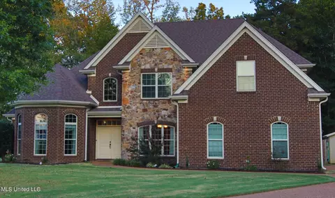 6046 Castleton Cv, Olive Branch, MS 38654 photo 1