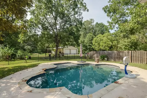 Exterior - 4008 Sentinel Dr, Escatawpa, MS 39552 photo 3 of 10