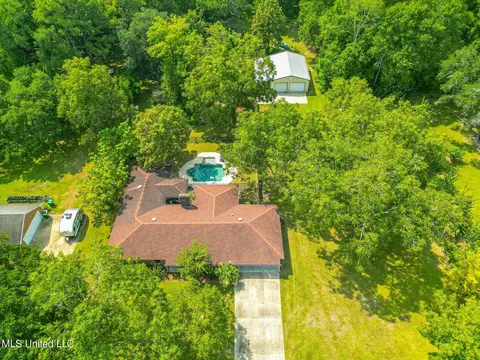 View/Area - 4008 Sentinel Dr, Escatawpa, MS 39552 photo 1 of 5