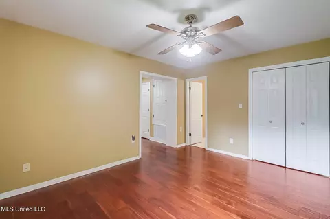 Bedroom - 4008 Sentinel Dr, Escatawpa, MS 39552 photo 3 of 4