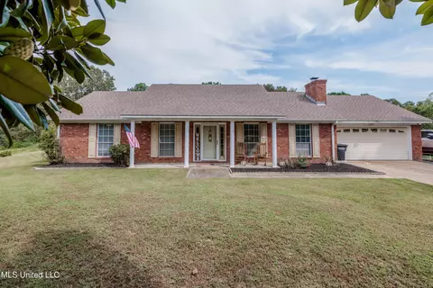5679 Peyton Rd, Coldwater, MS 38618