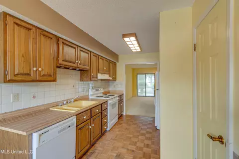 409 Highpoint Dr, Diamondhead, MS 39525 photo 14