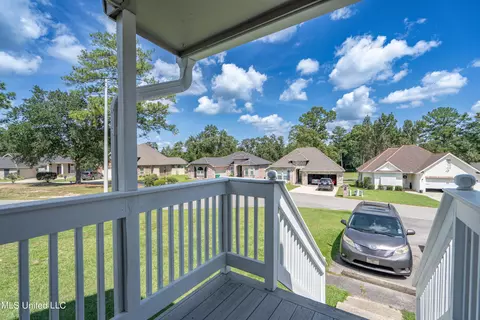 409 Highpoint Dr, Diamondhead, MS 39525 photo 6