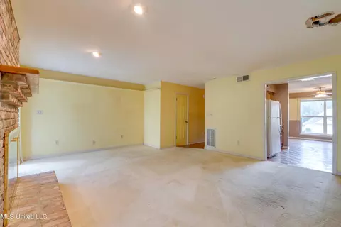 409 Highpoint Dr, Diamondhead, MS 39525 photo 18