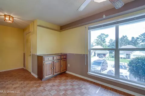 409 Highpoint Dr, Diamondhead, MS 39525 photo 11