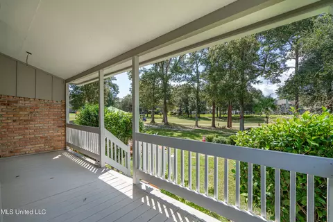409 Highpoint Dr, Diamondhead, MS 39525 photo 36