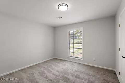Bedroom - 5912 Whitestone Rd, Jackson, MS 39206 photo 1 of 5