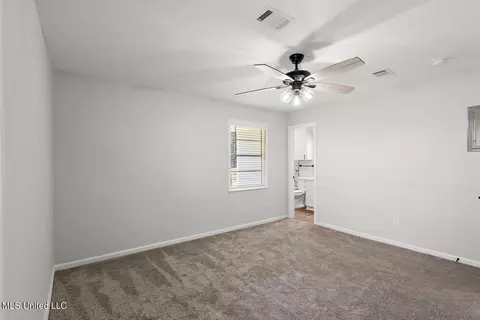 Bedroom - 5912 Whitestone Rd, Jackson, MS 39206 photo 4 of 5
