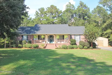 143 Mossy Oak Dr, Lucedale, MS 39452