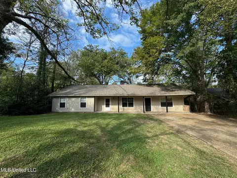 1771 Casteel Dr, Jackson, MS 39204