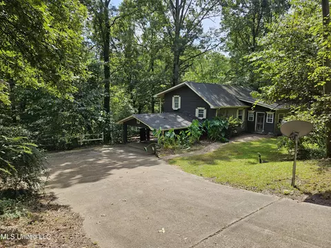 Exterior - 3035 Spruce Cv, Hernando, MS 38632 photo 3 of 17