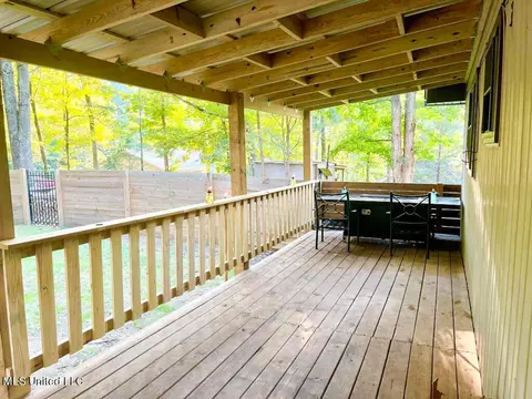 Exterior - 8953 S Thunderbird Dr, Hernando, MS 38632 photo 4 of 4