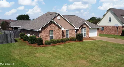 703 Prominence Dr, Flowood, MS 39232 photo 2