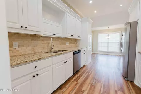 703 Prominence Dr, Flowood, MS 39232 photo 10