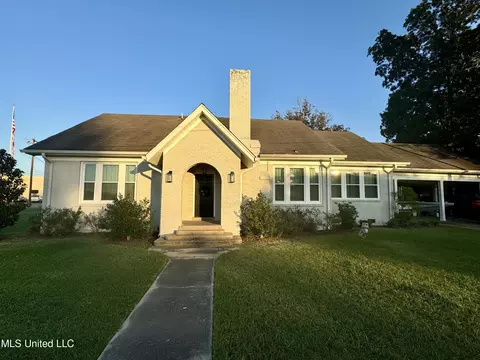 392 N Ruby Ave, Ruleville, MS 38771