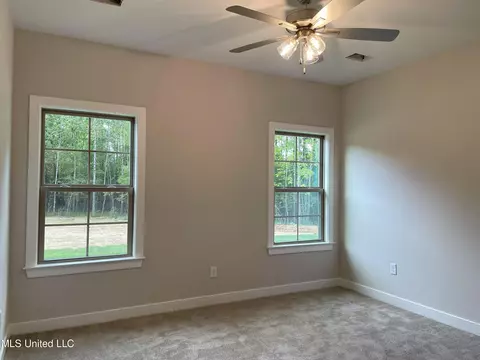 Bedroom - 9092 Bennett Trl, Hernando, MS 38632 photo 1 of 3