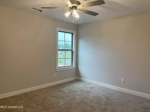 Bedroom - 9092 Bennett Trl, Hernando, MS 38632 photo 3 of 3