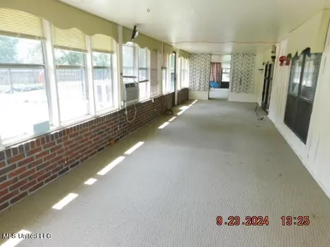 Exterior - 4971 Church Rd, Nesbit, MS 38651 photo 2 of 15