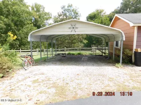 Exterior - 4971 Church Rd, Nesbit, MS 38651 photo 6 of 15