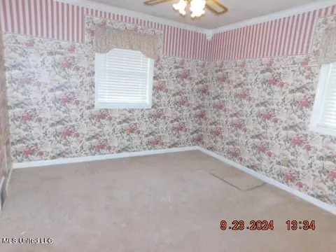 Bedroom - 4971 Church Rd, Nesbit, MS 38651 photo 2 of 3
