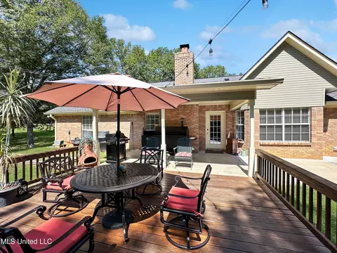 Exterior - 192 Mccarty Rd, Byram, MS 39272 photo 5 of 10