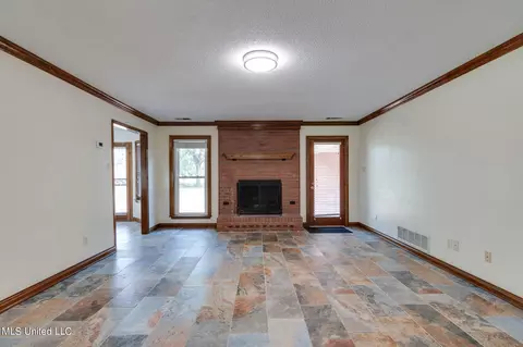 4844 Douglas Dr, Olive Branch, MS 38654 photo 9