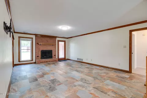 4844 Douglas Dr, Olive Branch, MS 38654 photo 6