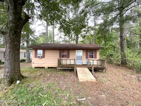 193 Bradford Ln, Forest, MS 39074