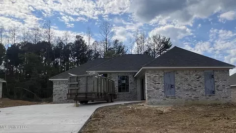 107 Madisonville Dr, Canton, MS 39046
