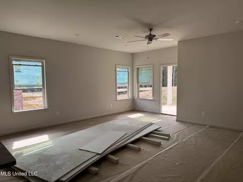 Living - 449 Piney Dr, Pearl, MS 39208 photo 1 of 2