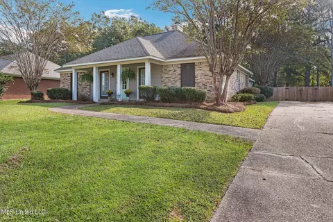 288 Hawthorne Dr, Madison, MS 39110 photo 3