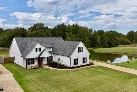 3199 Grayson Creek Dr, Southaven, MS 38672