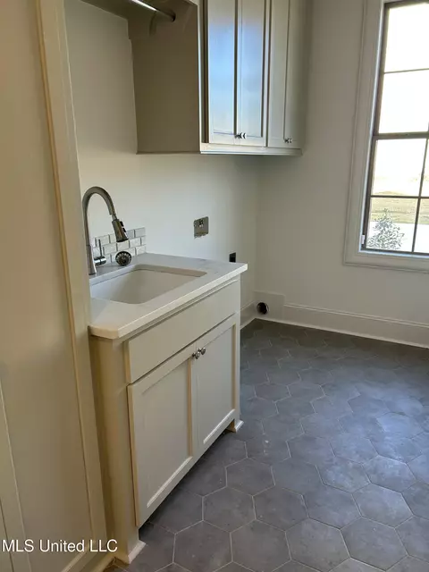 205 Westlake Cir, Madison, MS 39110 photo 11