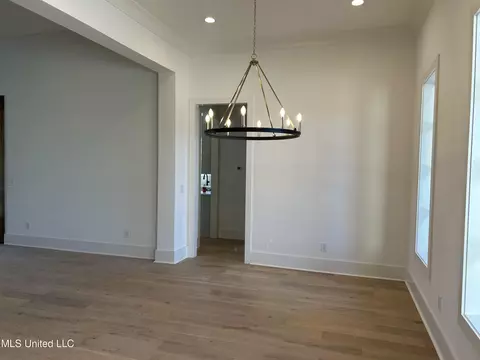 Dining - 304 Lois Ct, Madison, MS 39110 photo 1 of 1