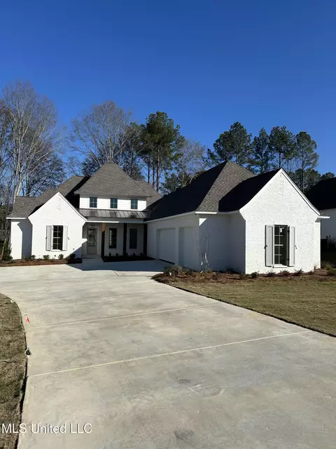 304 Lois Ct, Madison, MS 39110