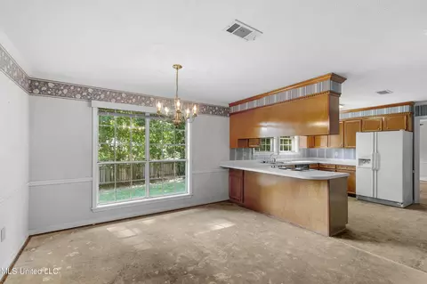 Dining - 372 Mockingbird Lane Ln, Madison, MS 39110 photo 2 of 2