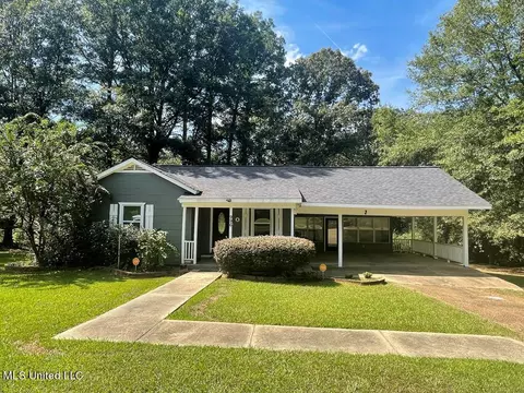 996 NE Greenview Trl, Brookhaven, MS 39601