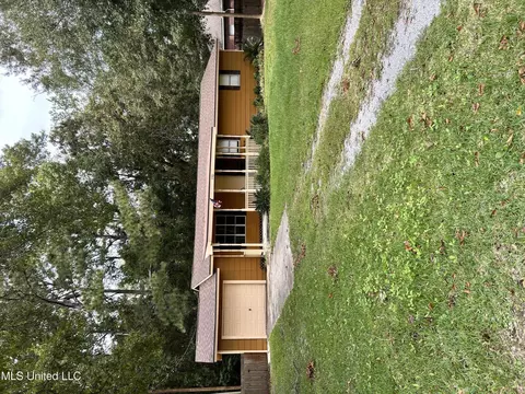 2501 Bahama Dr, Gautier, MS 39553