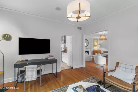 Other - 4036 Oakridge Dr, Jackson, MS 39216 photo 2 of 11