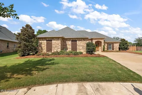 211 Duchess Ct, Flowood, MS 39232