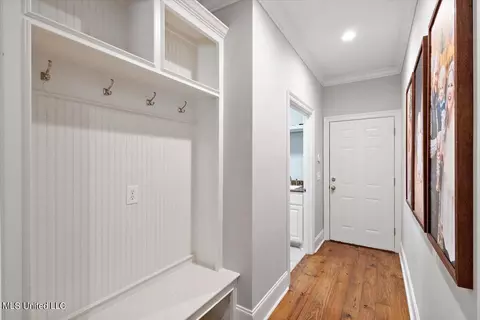 Entry Way - 211 Duchess Ct, Flowood, MS 39232 photo 5 of 6