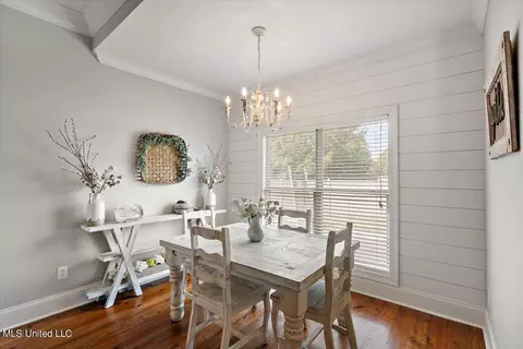 Dining - 211 Duchess Ct, Flowood, MS 39232 photo 1 of 2