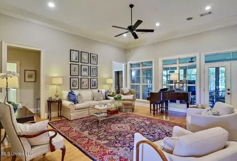 Living - 824 Aberdeen Cv, Madison, MS 39110 photo 1 of 5
