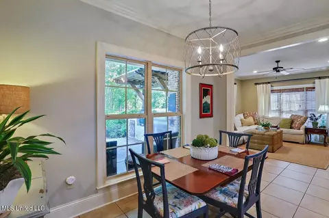 Dining - 824 Aberdeen Cv, Madison, MS 39110 photo 1 of 4