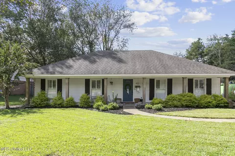 Exterior - 452 Mockingbird Ln, Madison, MS 39110 photo 2 of 6