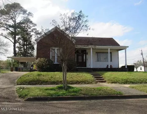 77 S College St, Grenada, MS 38901