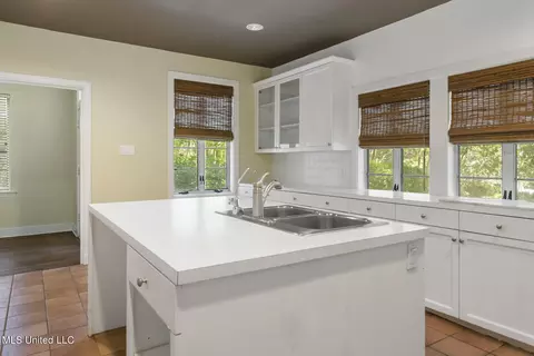 1421 Lyncrest Ave, Jackson, MS 39202 photo 3