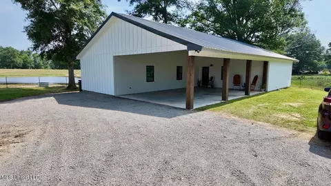 224 Coats Rd, Magee, MS 39111